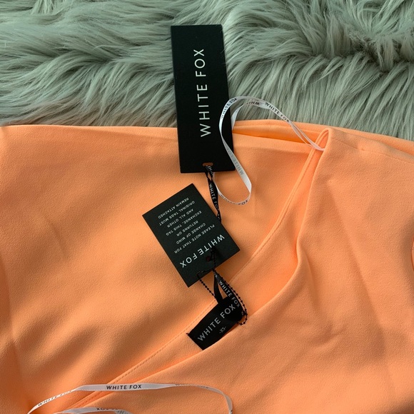 White Fox Peach Dress - Picture 3 of 4